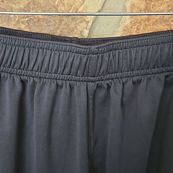Champion Black Drawstring Waist Athletic Shorts Sz 2XL - Picture 6 of 10